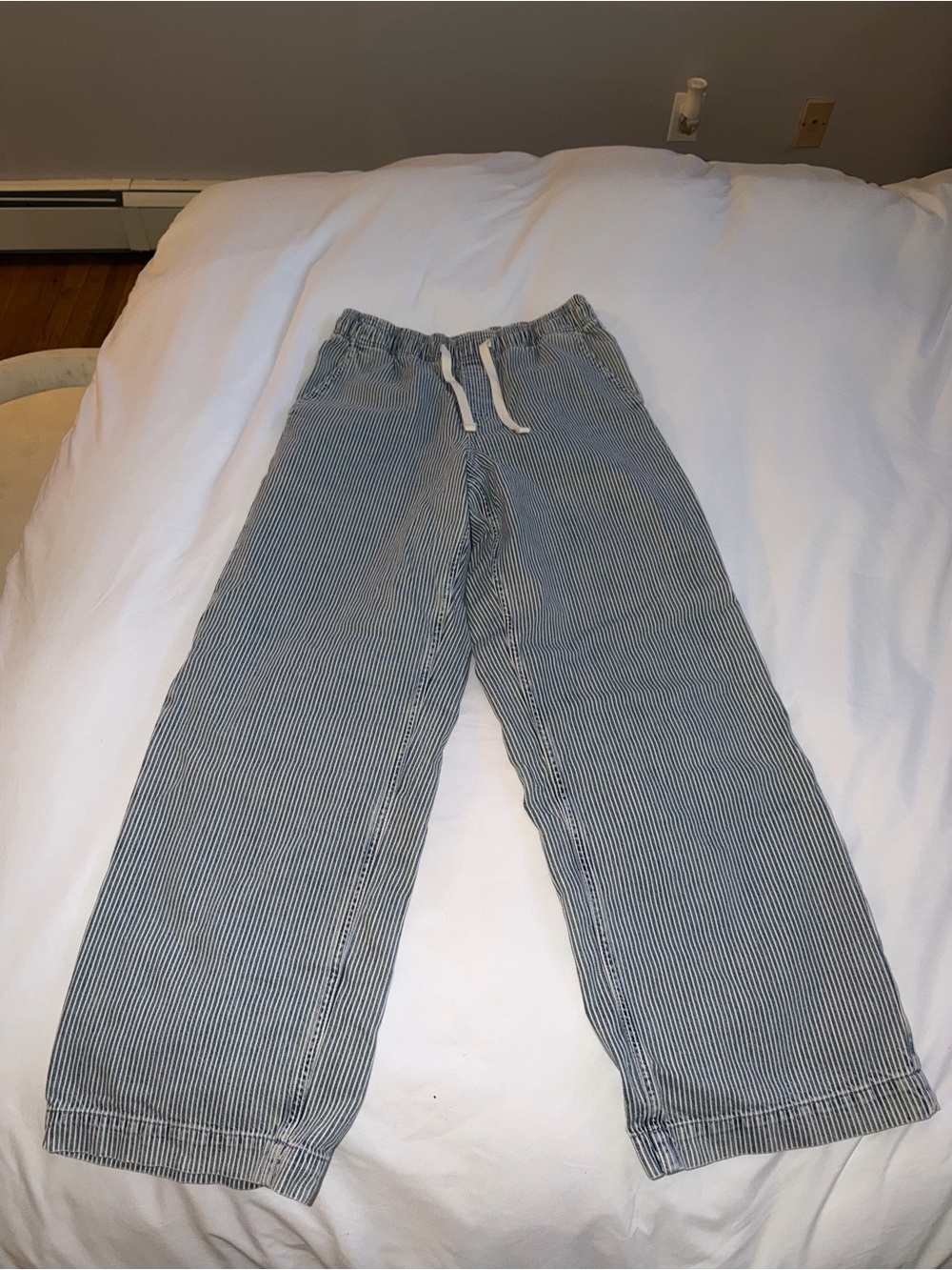 GAP High-Rise Wide-Leg Striped Denim Pants - Dark Blue & White